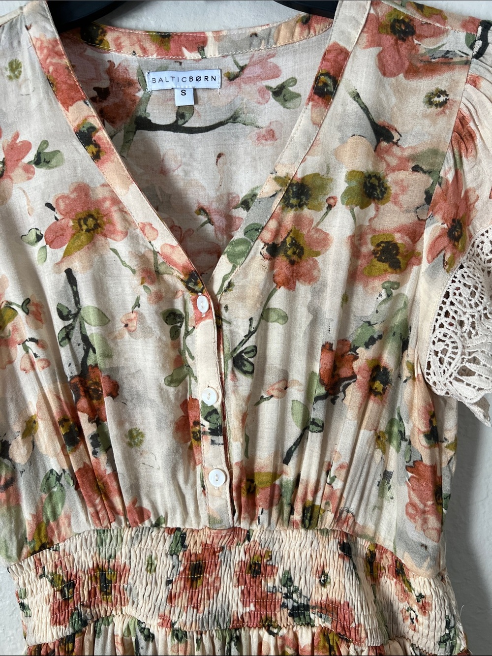 Like New! BALTIC BORN Aliyah Midi Dress Coral Floral in Size S - Picture 6 of 16
